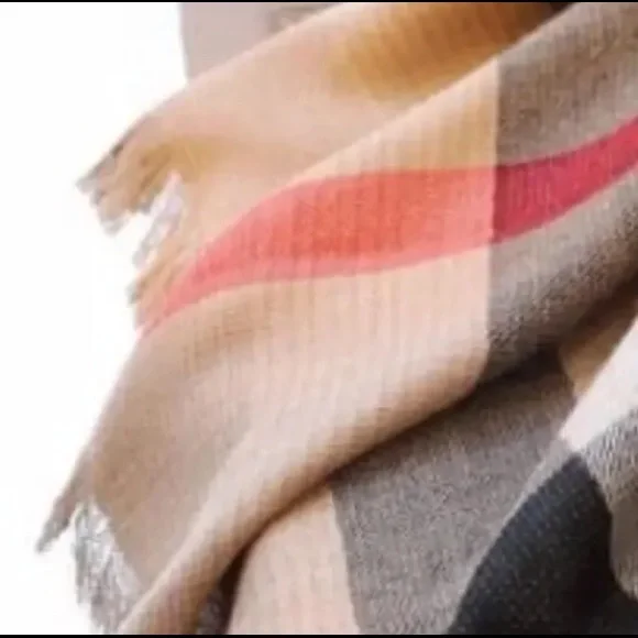 Burberry Reversible Shawl Scarf - Picture 7 of 7